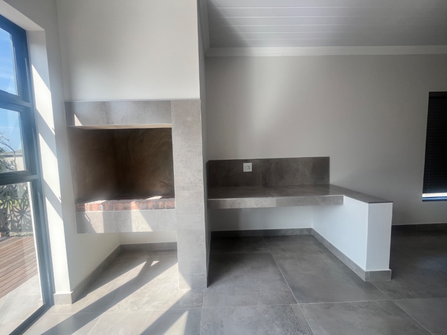 To Let 2 Bedroom Property for Rent in Dormehls Drift Western Cape